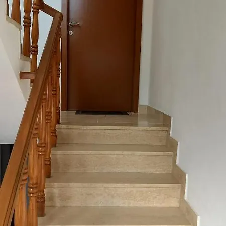 Apartment Vinka *